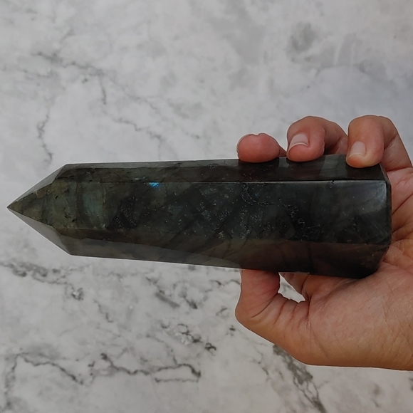 Labradorite Tower - Picture 4 of 4